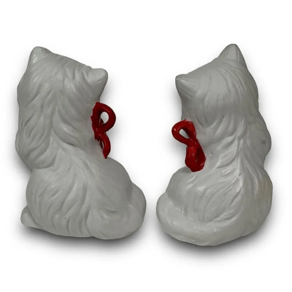Vintage Homco Set Of 2 Christmas Kittens Figurines
